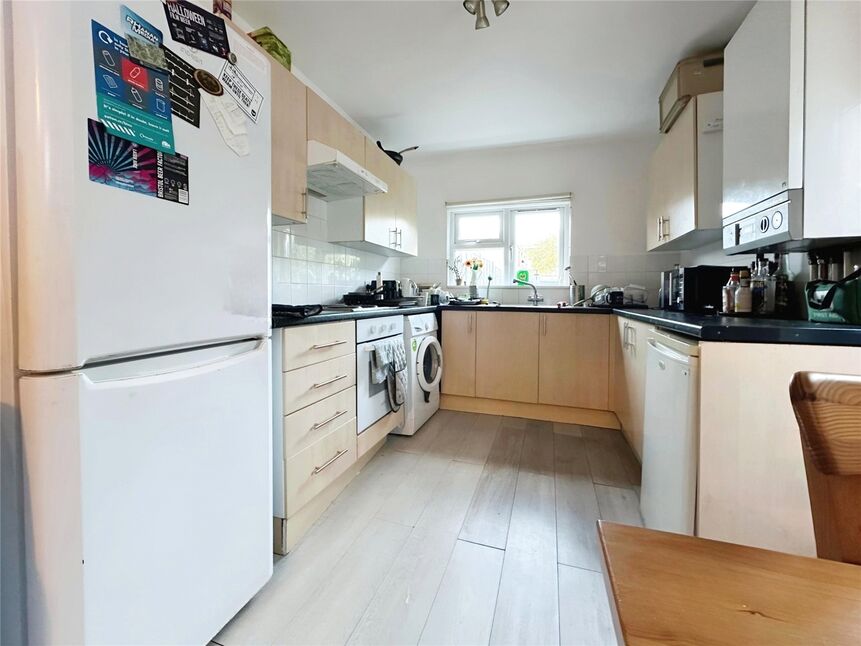 Flat Milton Road in Southampton
