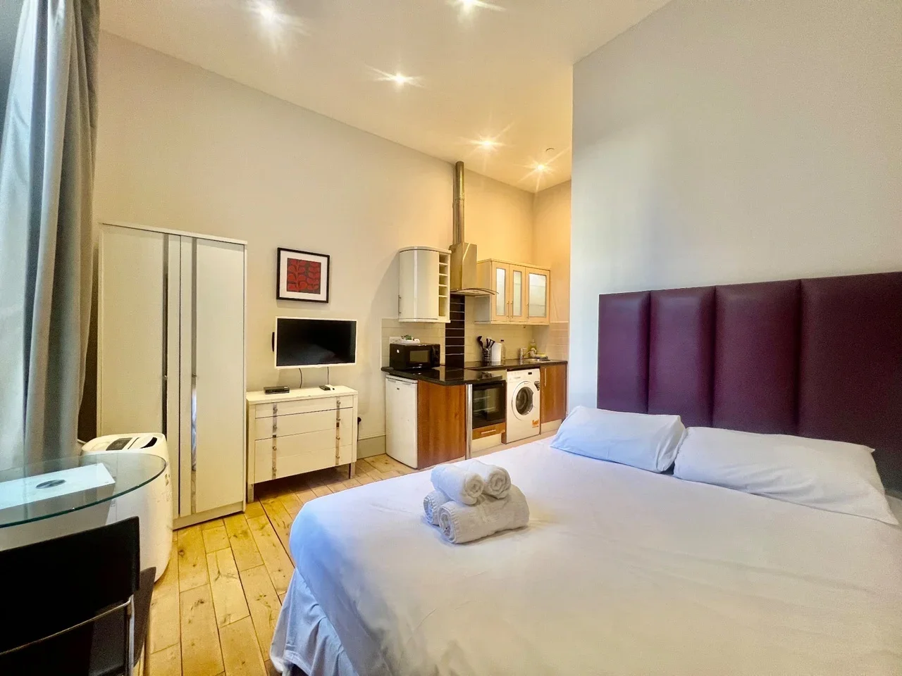 Flat Collingham Road in Greater London
