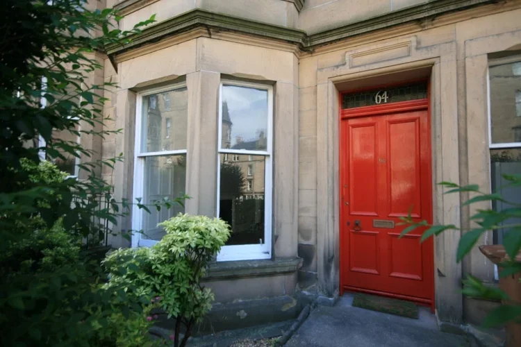 Flat Comely Bank Avenue in City of Edinburgh