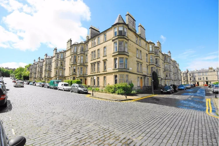 Flat Comely Bank Avenue in City of Edinburgh