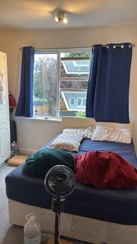 Room Petts Wood Road in Greater London