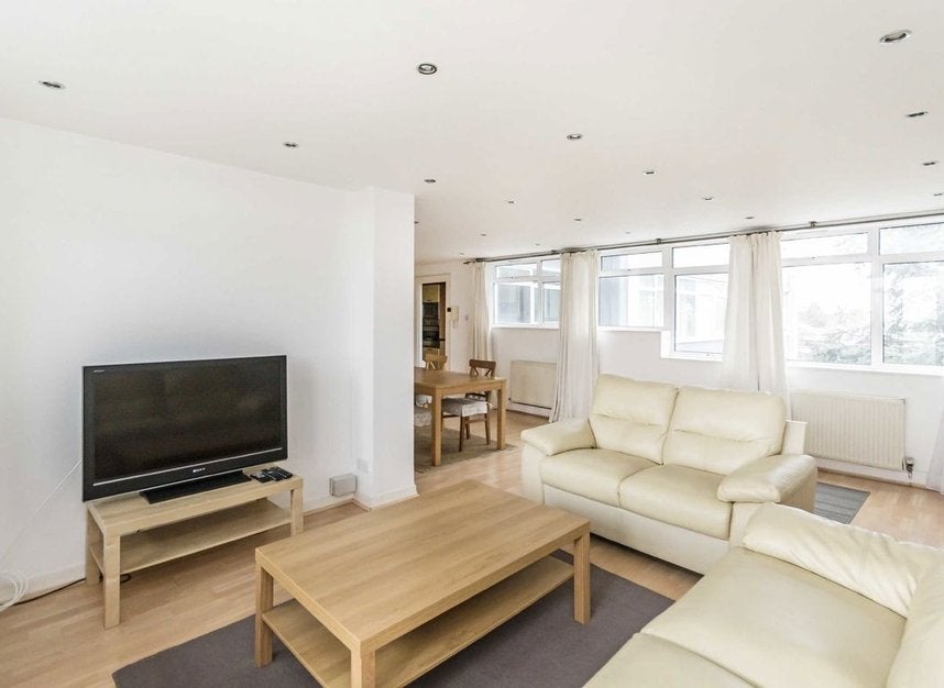 Flat Heronsforde in Greater London