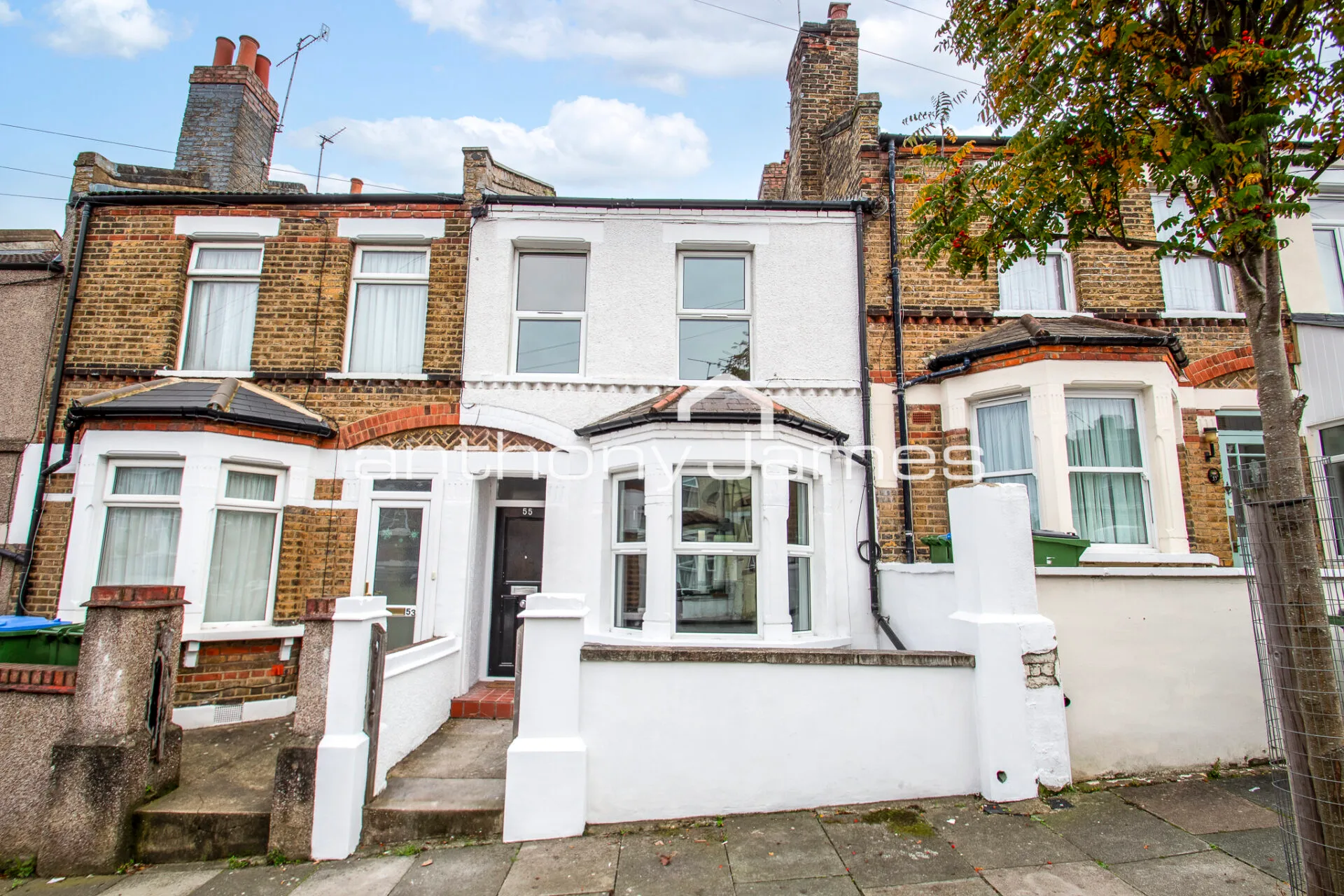House Coxwell Road in Greater London