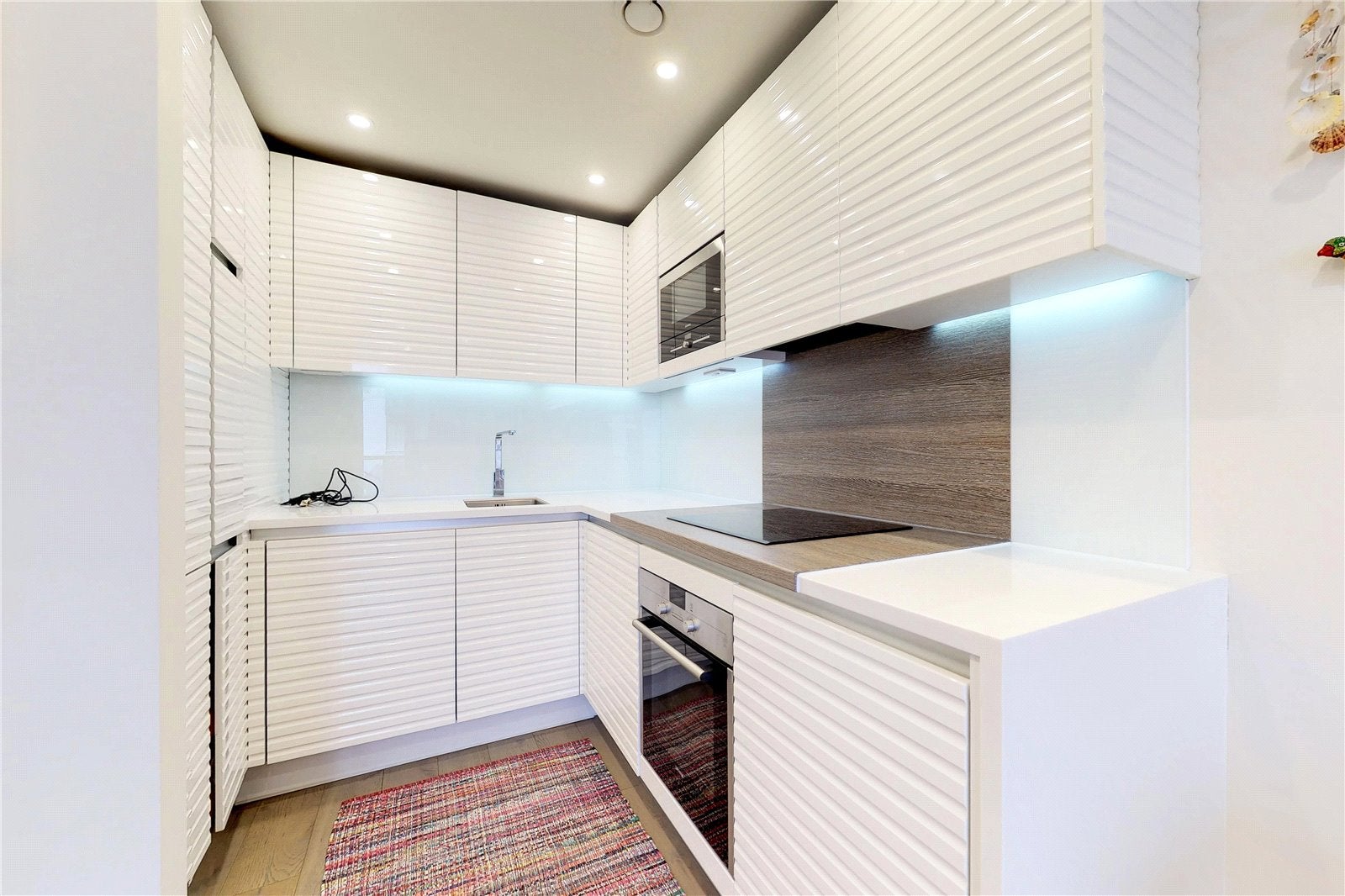 Flat Lever Street in Greater London