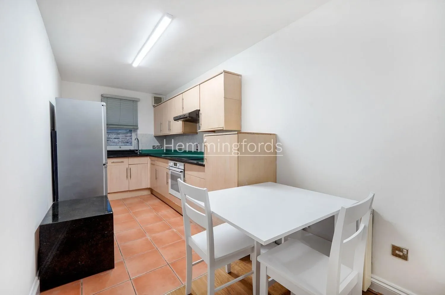 Flat Kingsland Road in Greater London