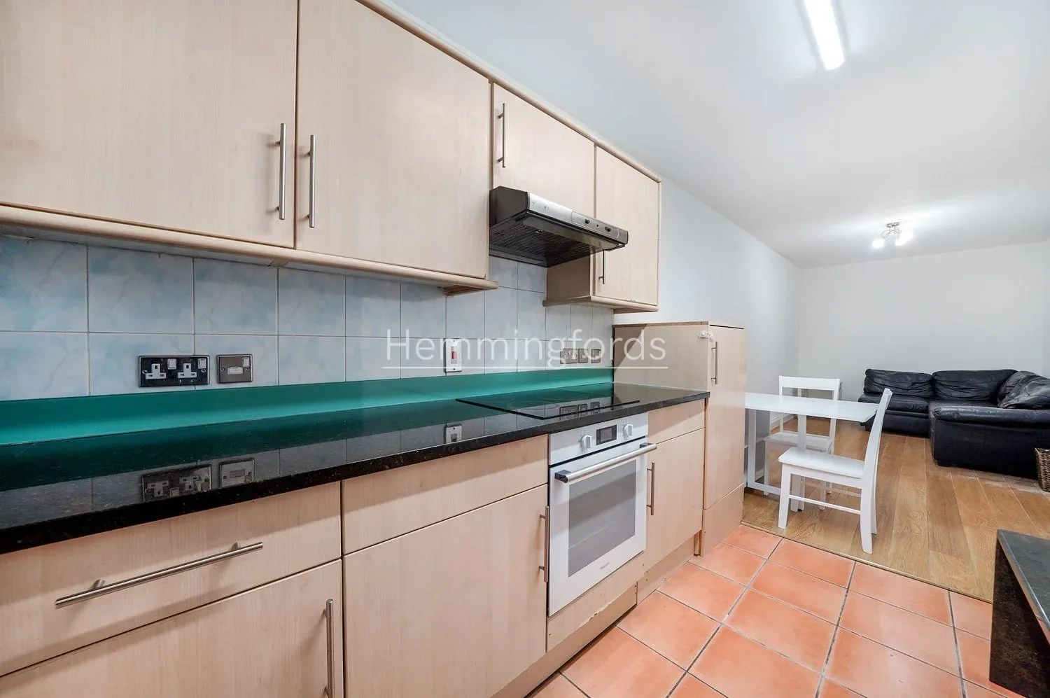 Flat Kingsland Road in Greater London