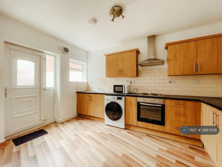 Room Wilford Crescent East in Nottingham