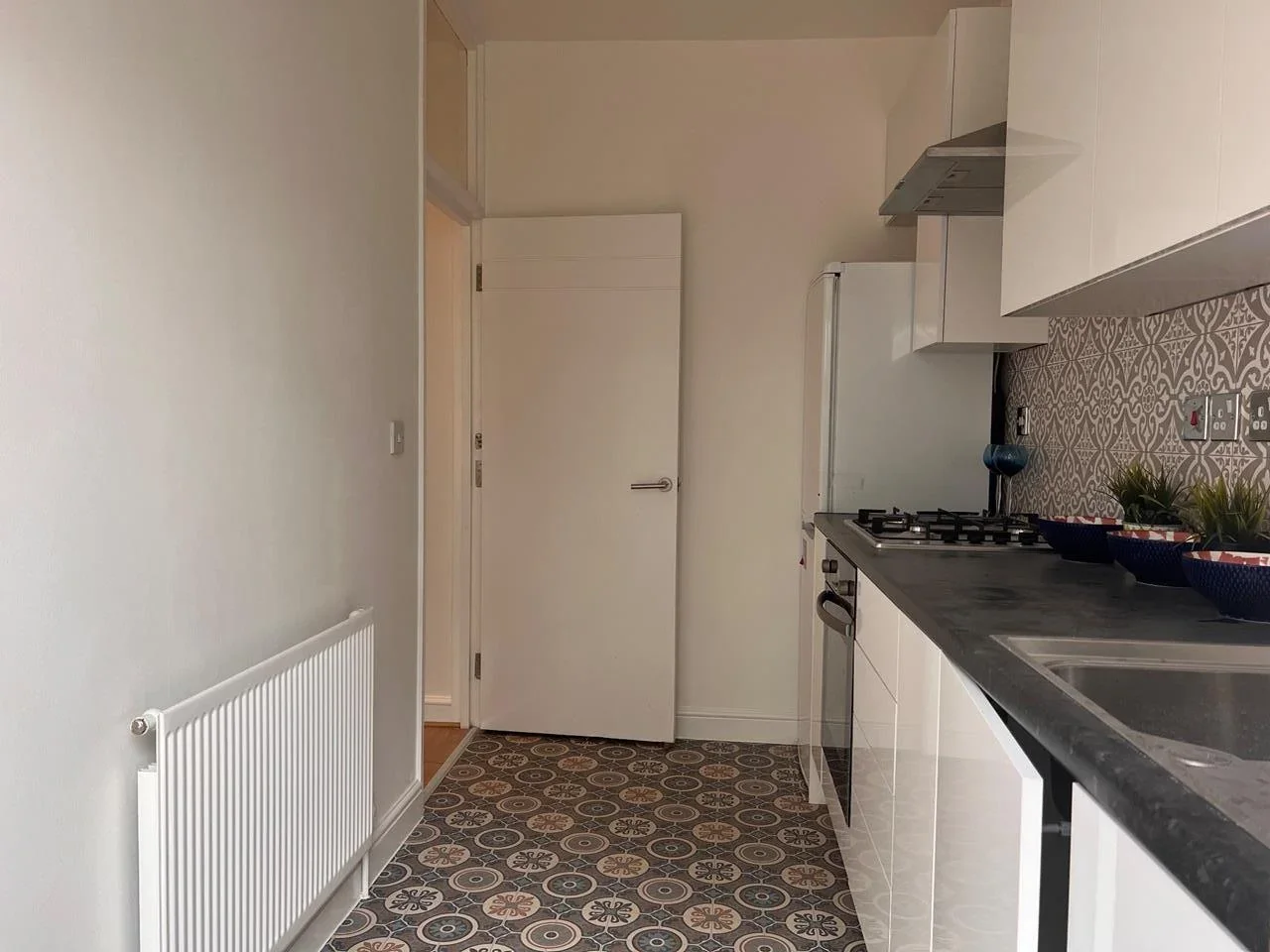 Flat Brettenham Road in Greater London