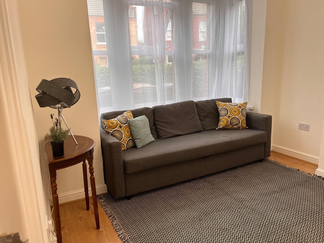Flat Brettenham Road in Greater London