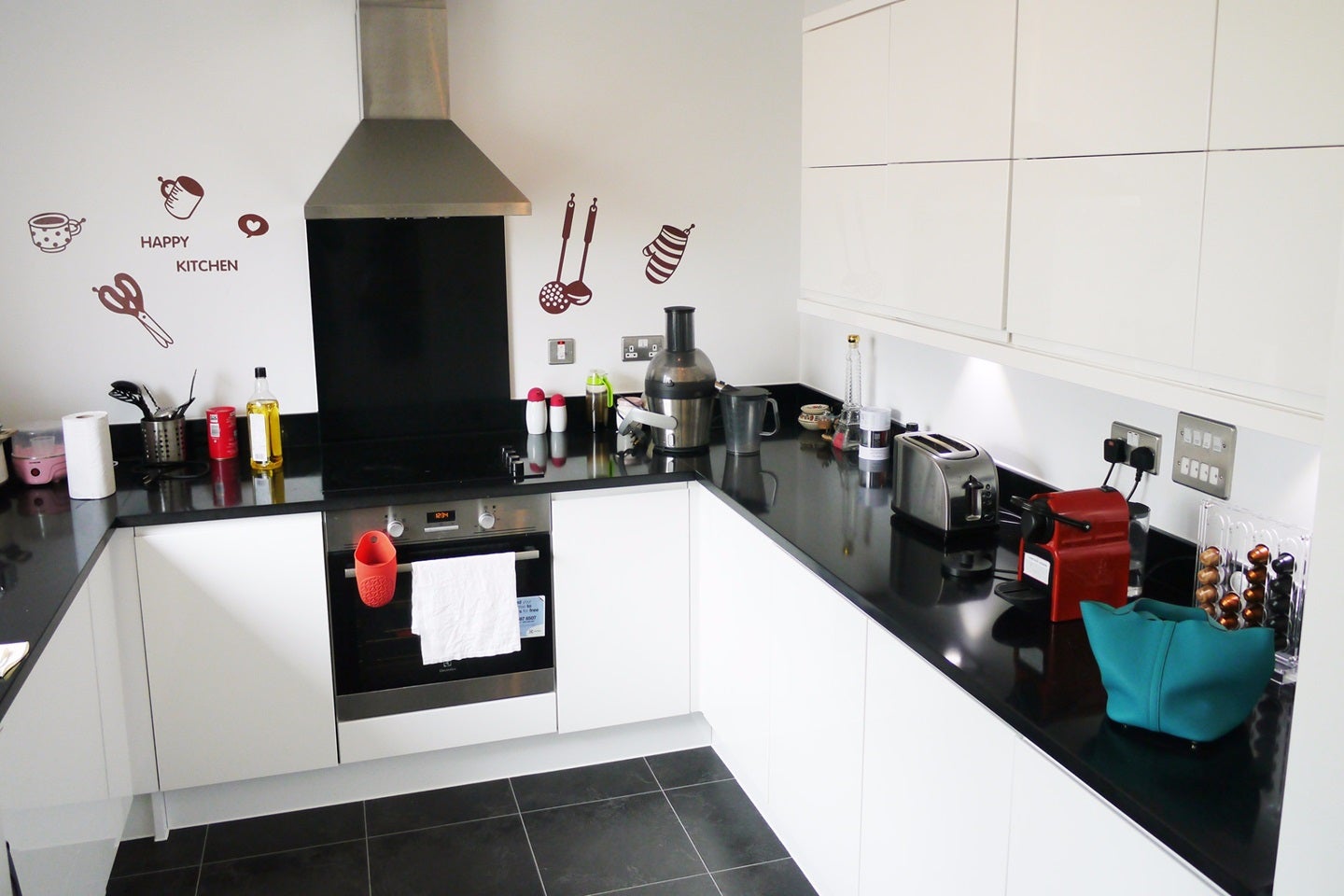 Flat Tiller Road in Greater London