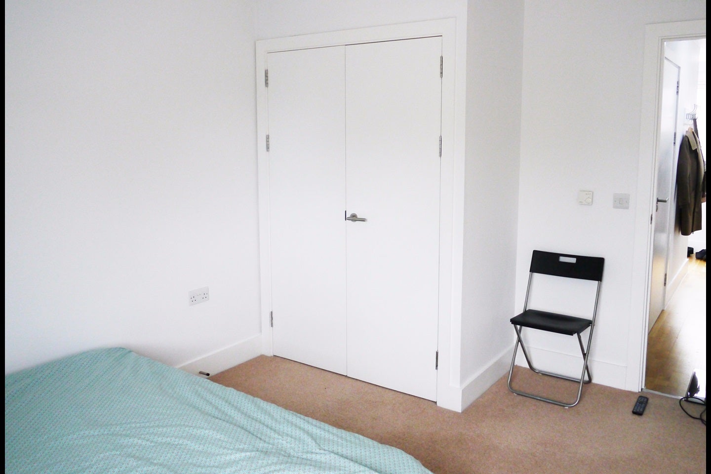 Flat Tiller Road in Greater London