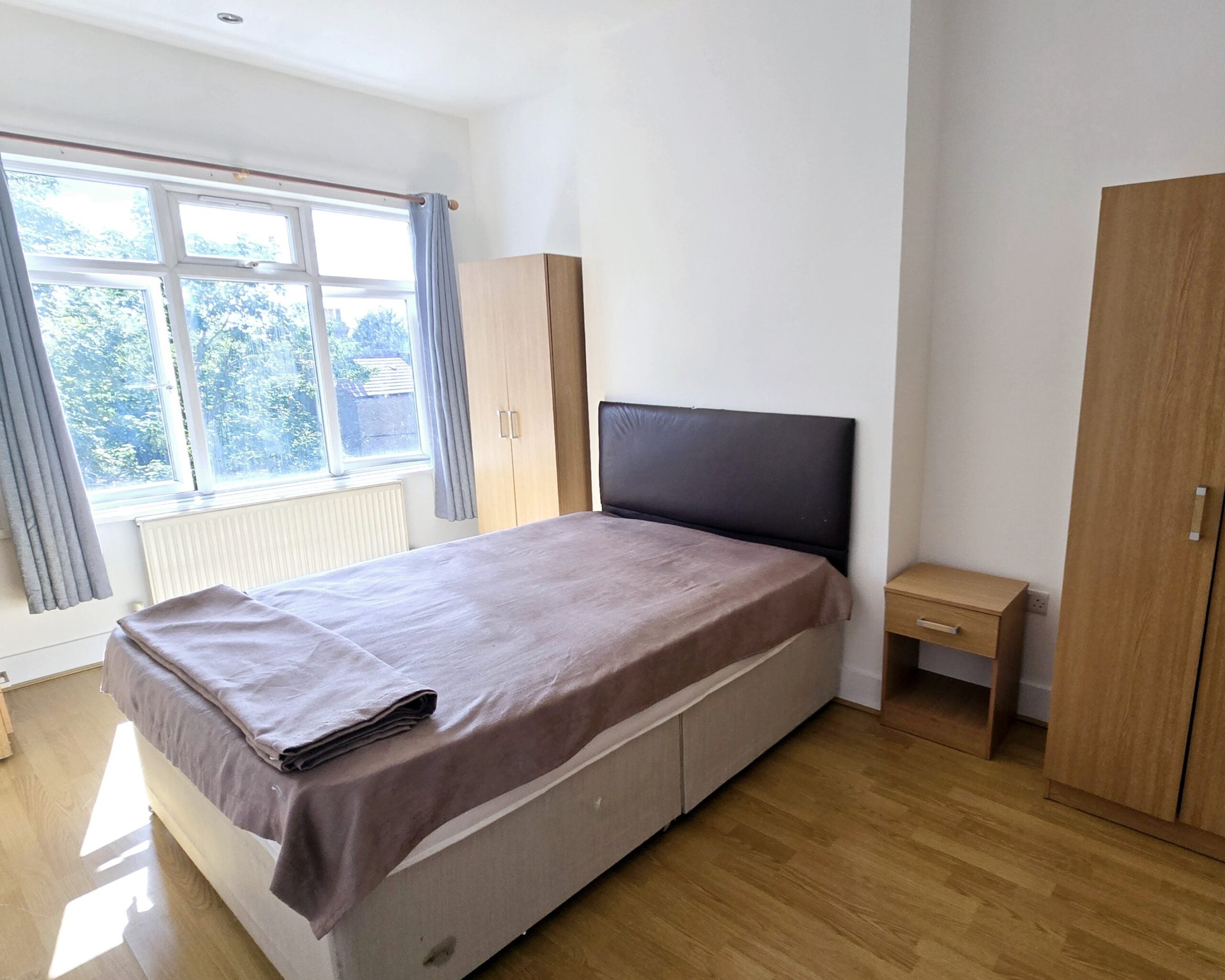 Flat Westwell Road in Greater London