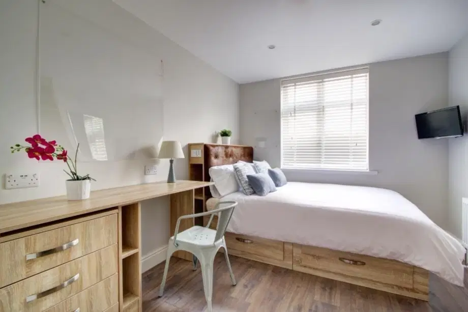 Flat Charleston House in Nottingham