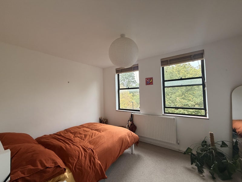 Room Sandford Walk in Greater London