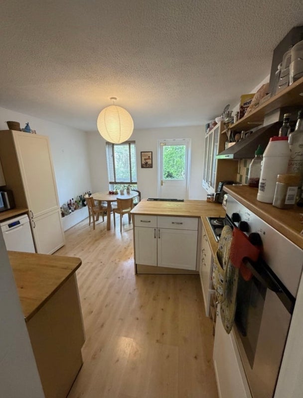 Room Sandford Walk in Greater London
