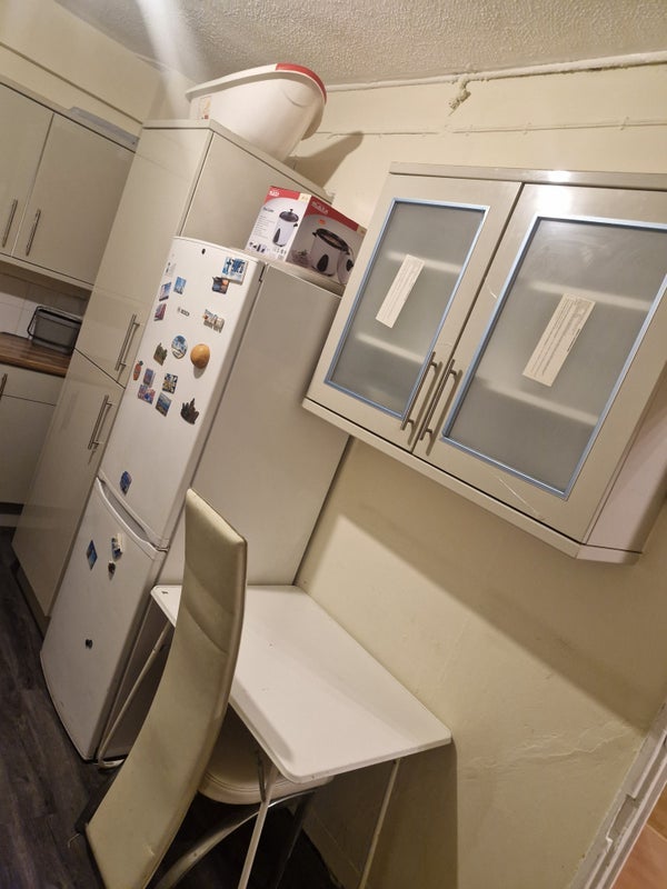 Room Quorn Road in Greater London