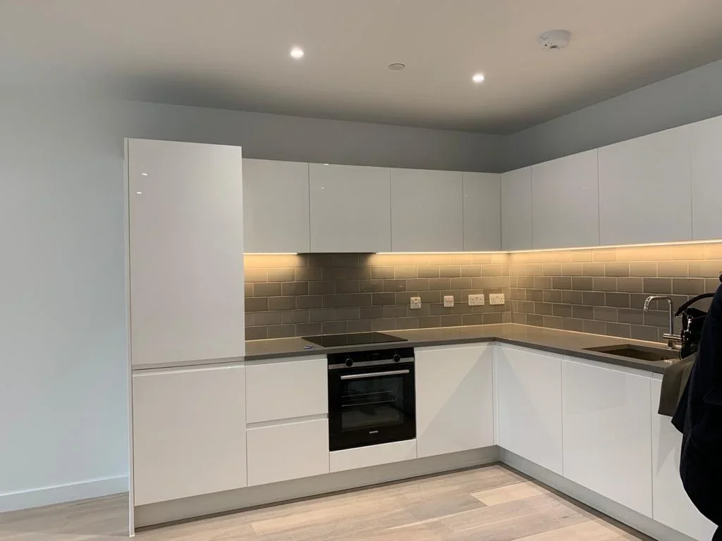 Flat Royal Crest Avenue in Greater London