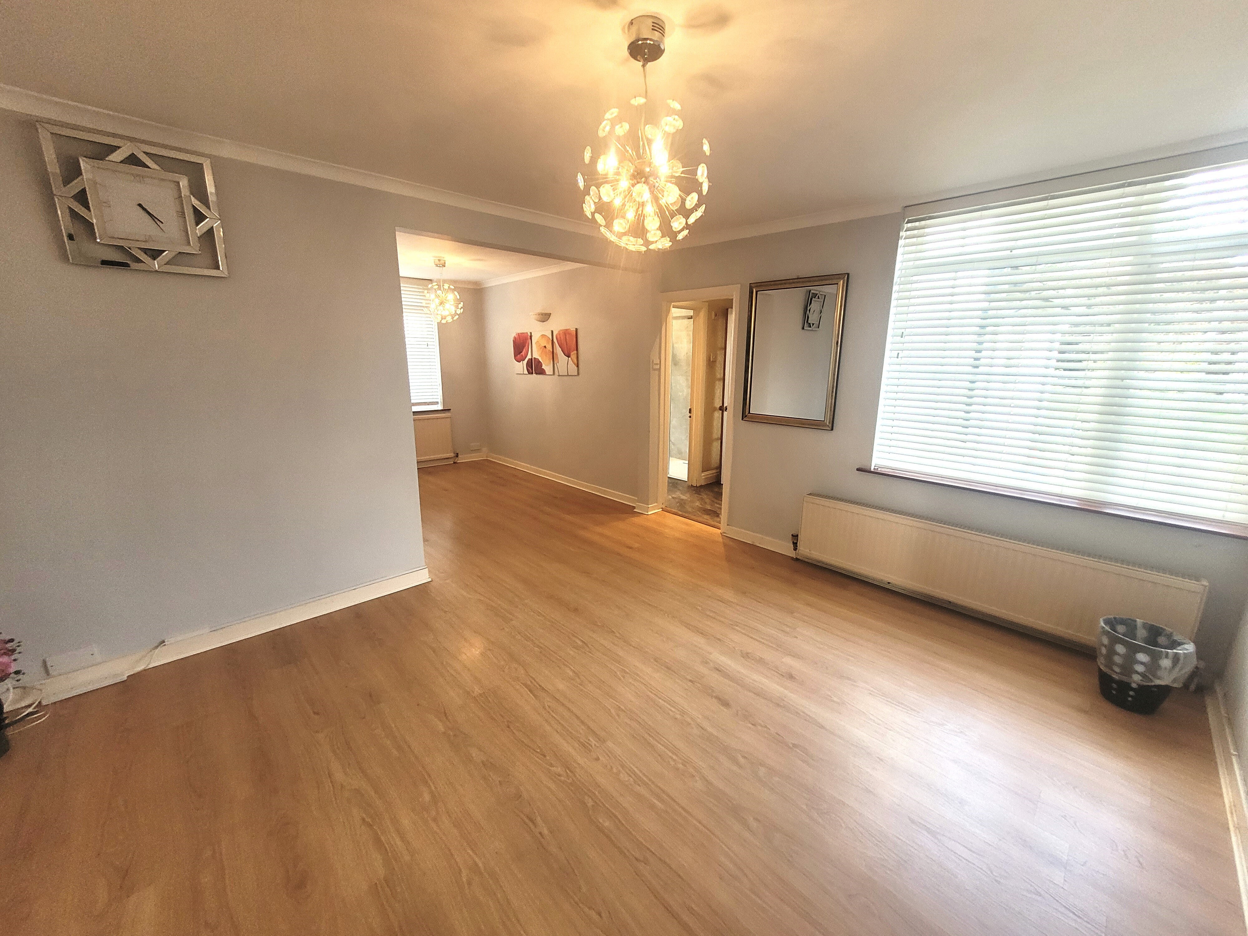 House Orchard Avenue in Slough