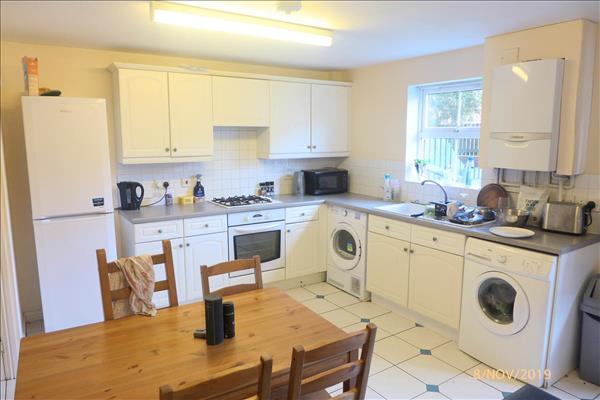 Room Wright Way in Stoke Gifford