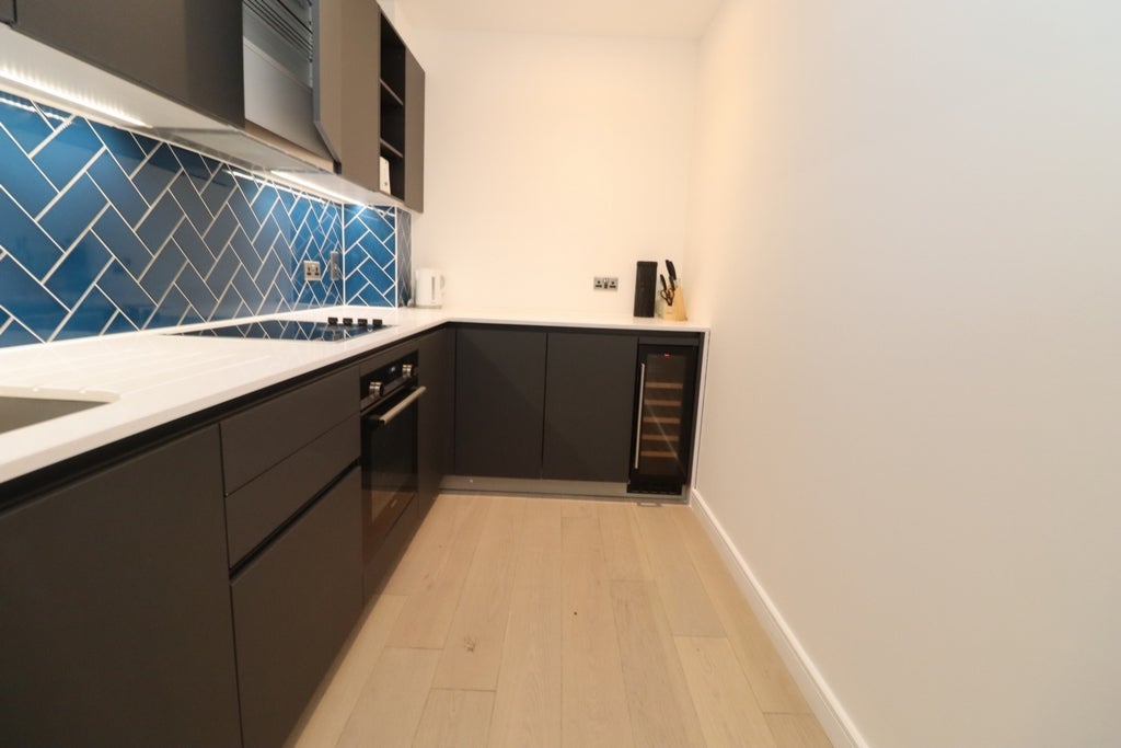 Room Globe Road in Greater London