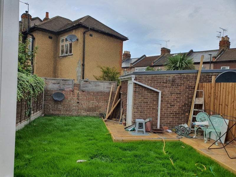 Room Barking Road in Greater London
