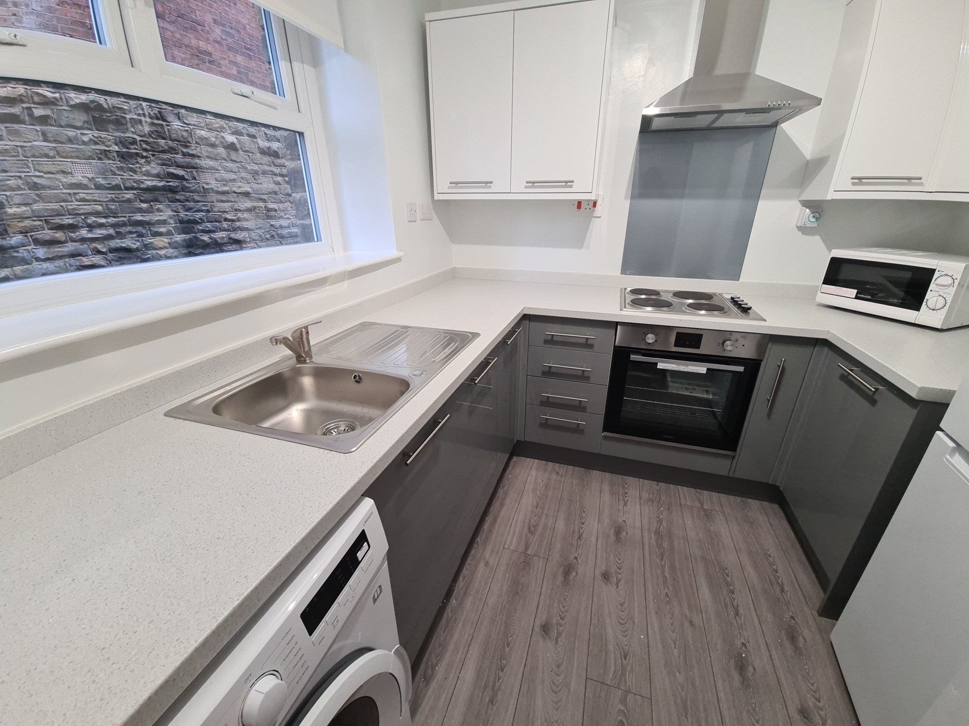 Flat Moorland Avenue in Leeds