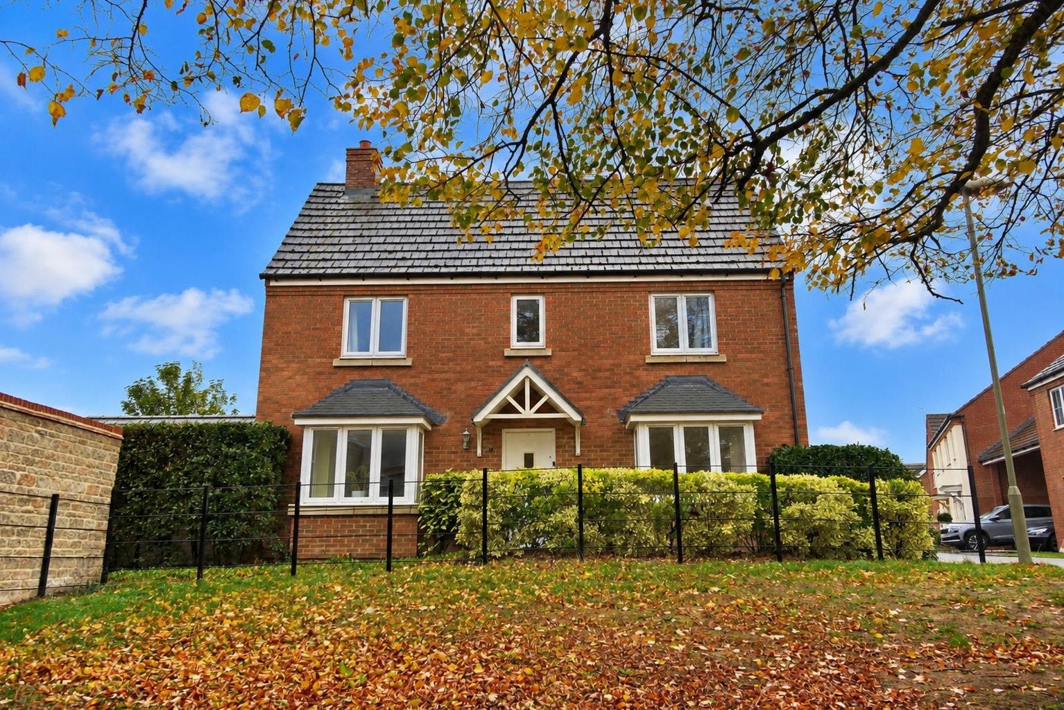 House Villa Road in Vale of White Horse