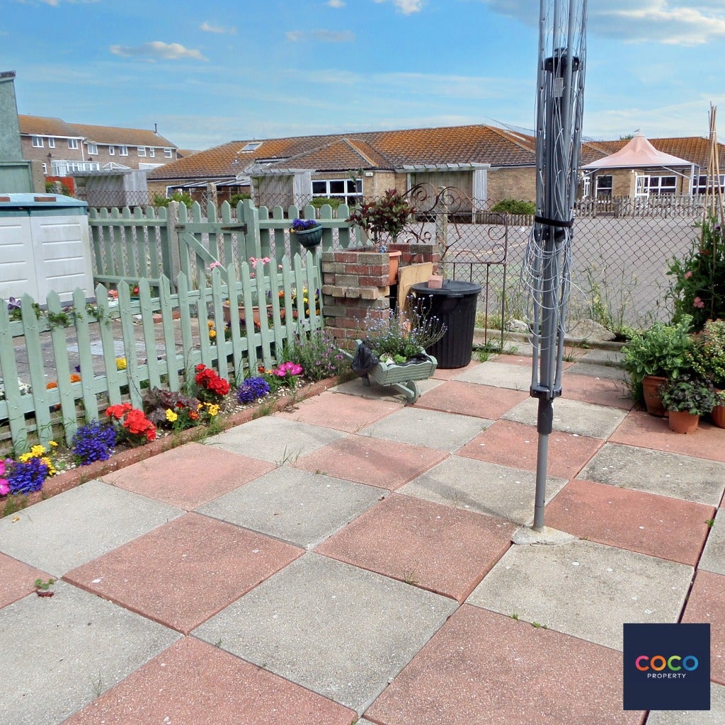 House Cheyne Close in Southwell