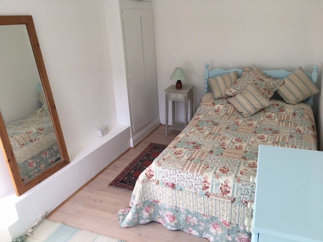 Flat Woodland Gardens in Greater London