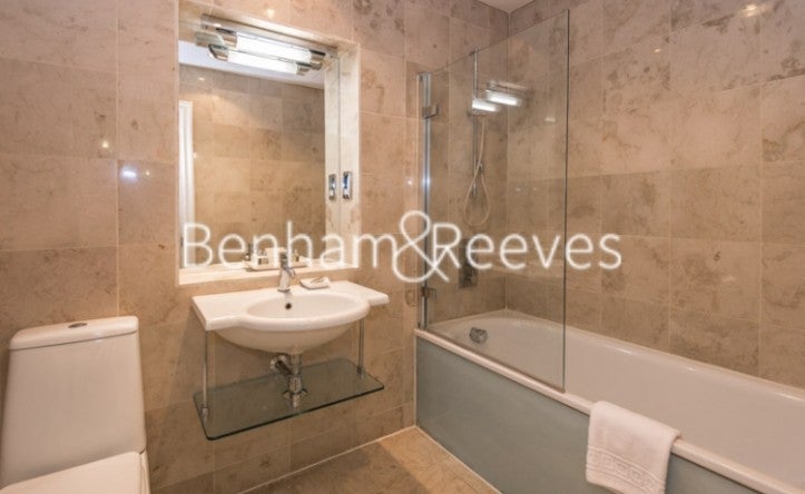 Flat Prince of Wales Terrace in Greater London