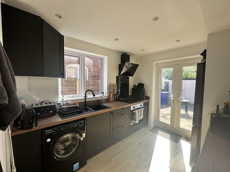 Room Burnage Lane in Manchester