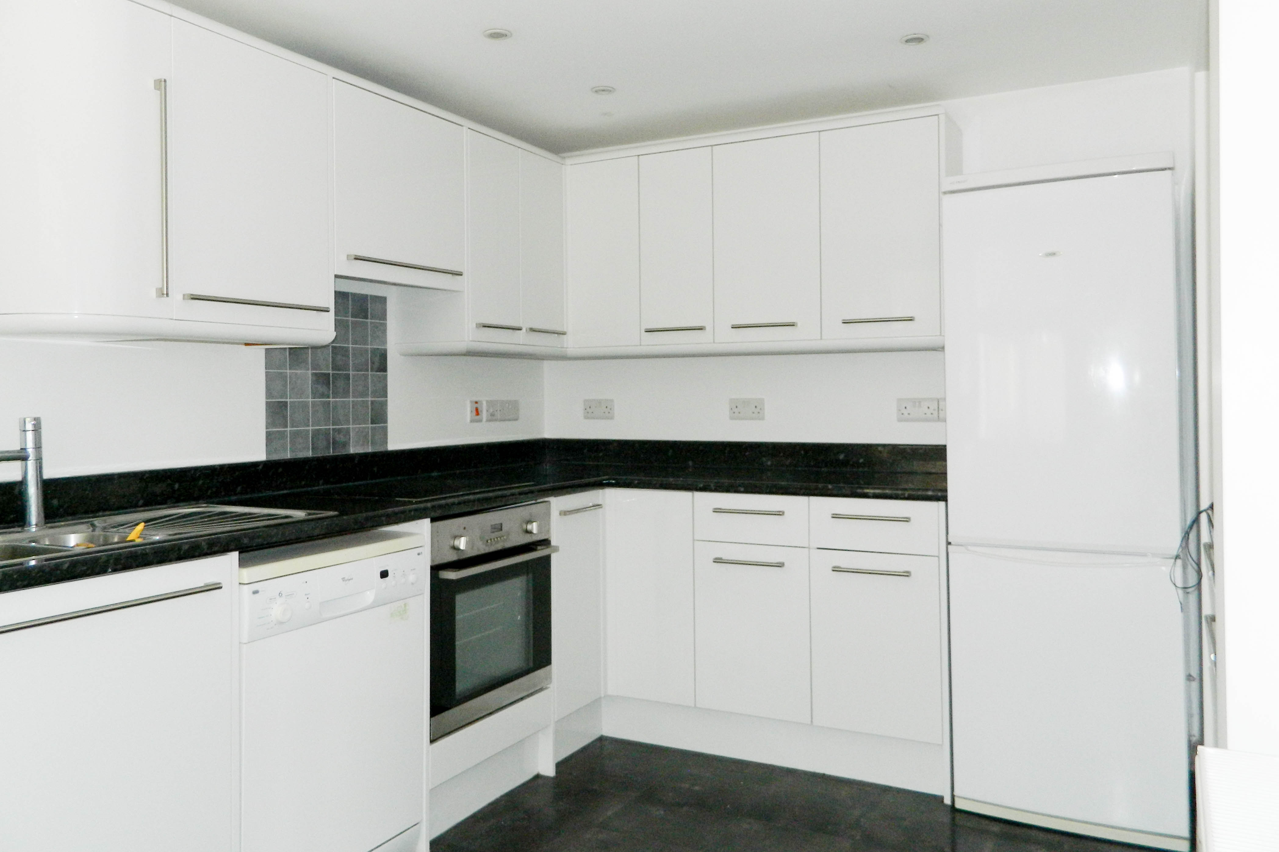 Flat Hatfield Road in Weston-super-Mare
