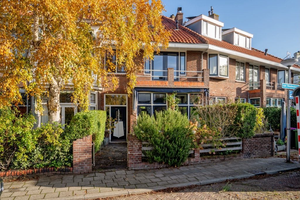Huis Van Houtenstraat 12 in Delft