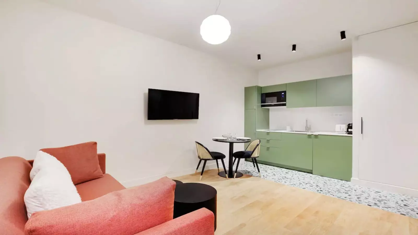 Flat Rue Saint-Placide in Paris