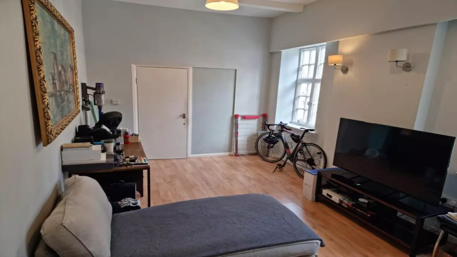 Room Parry Road in City of Westminster