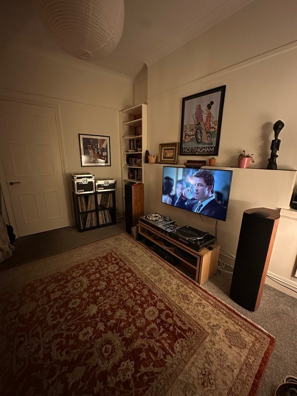 Room Shakespeare Street in Glasgow