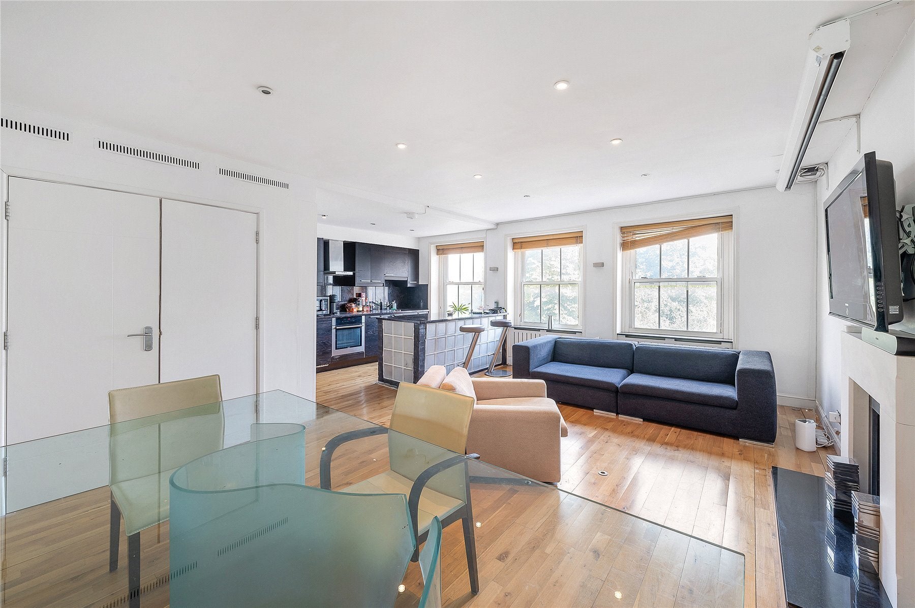 Flat Ennismore Gardens in City of Westminster