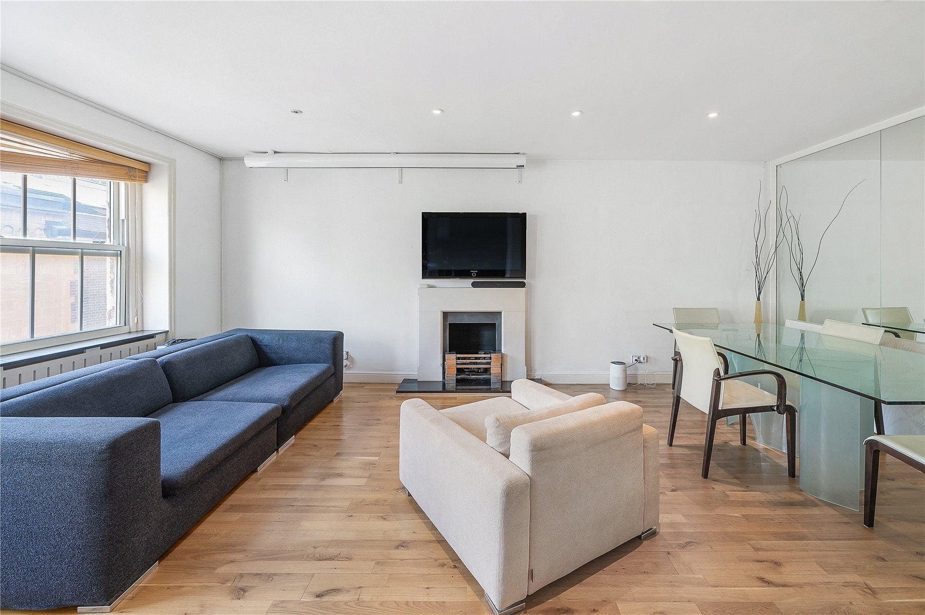 Flat Ennismore Gardens in City of Westminster