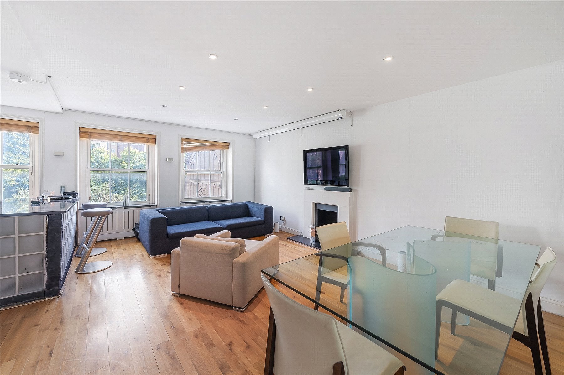 Flat Ennismore Gardens in City of Westminster