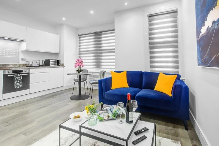Flat Aslett Street in Greater London
