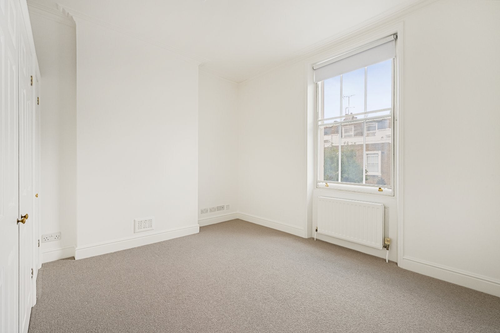 House Denbigh Street in City of Westminster
