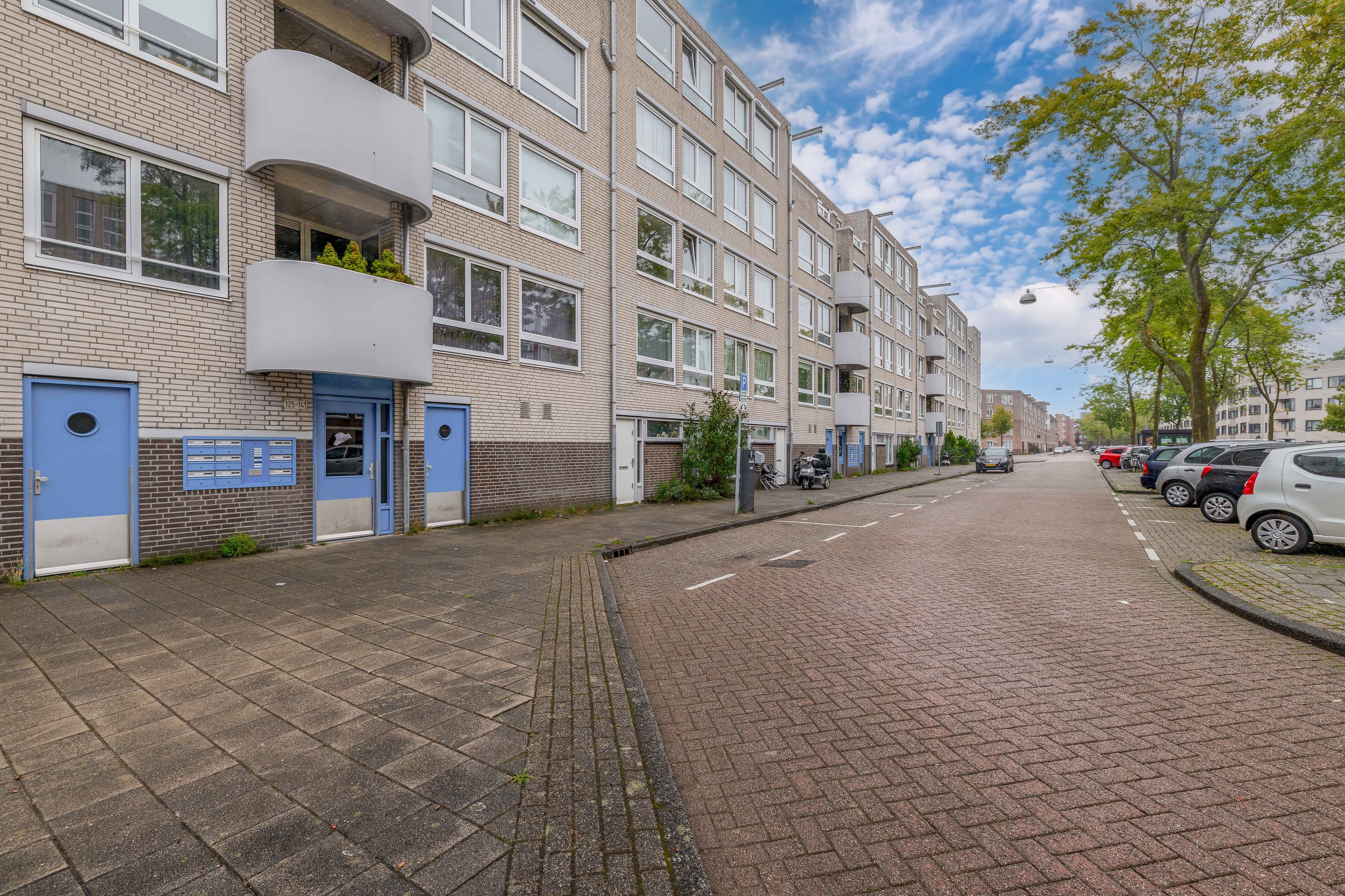 Appartement Barbusselaan 135 in Amsterdam