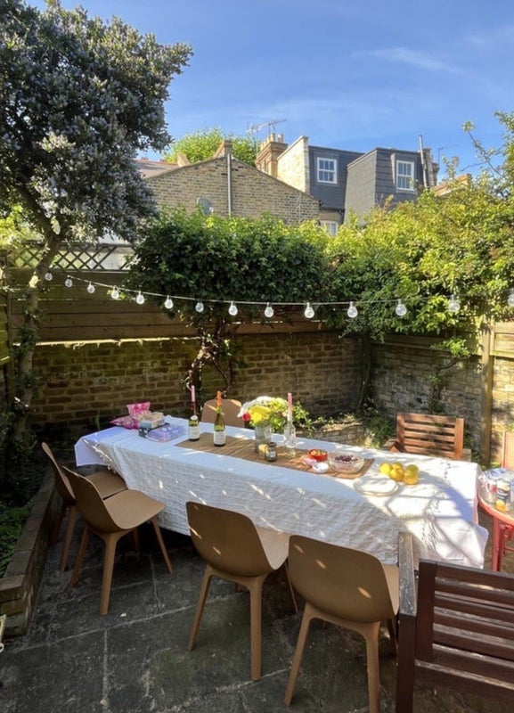 Room Morrison Street in Greater London