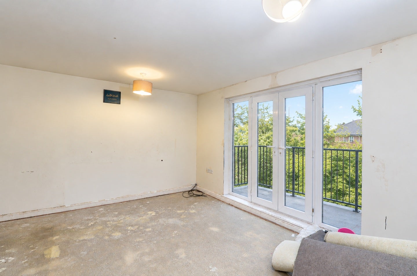 Flat Loxford Lane in Greater London