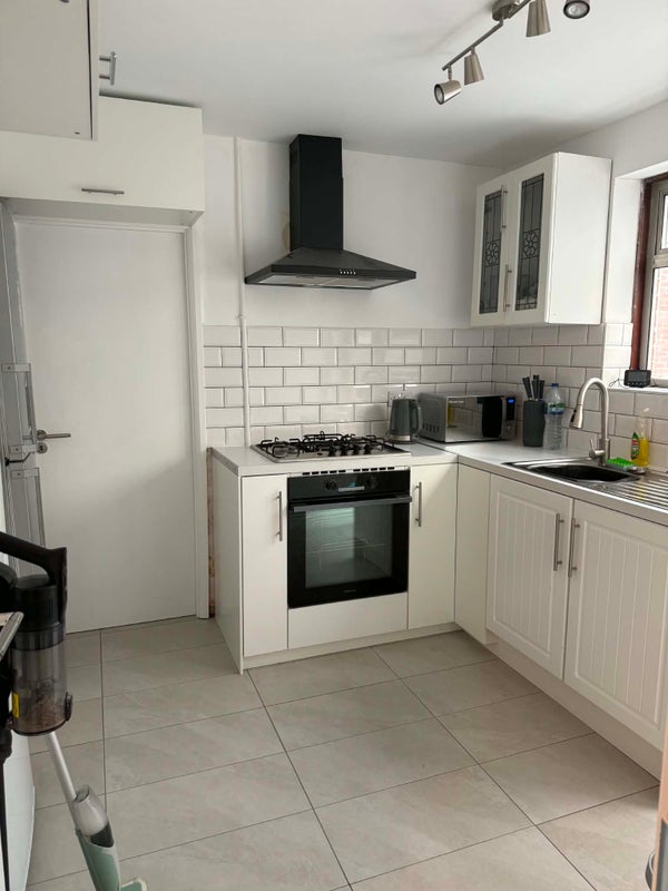 Room Whitchurch Lane in Bristol