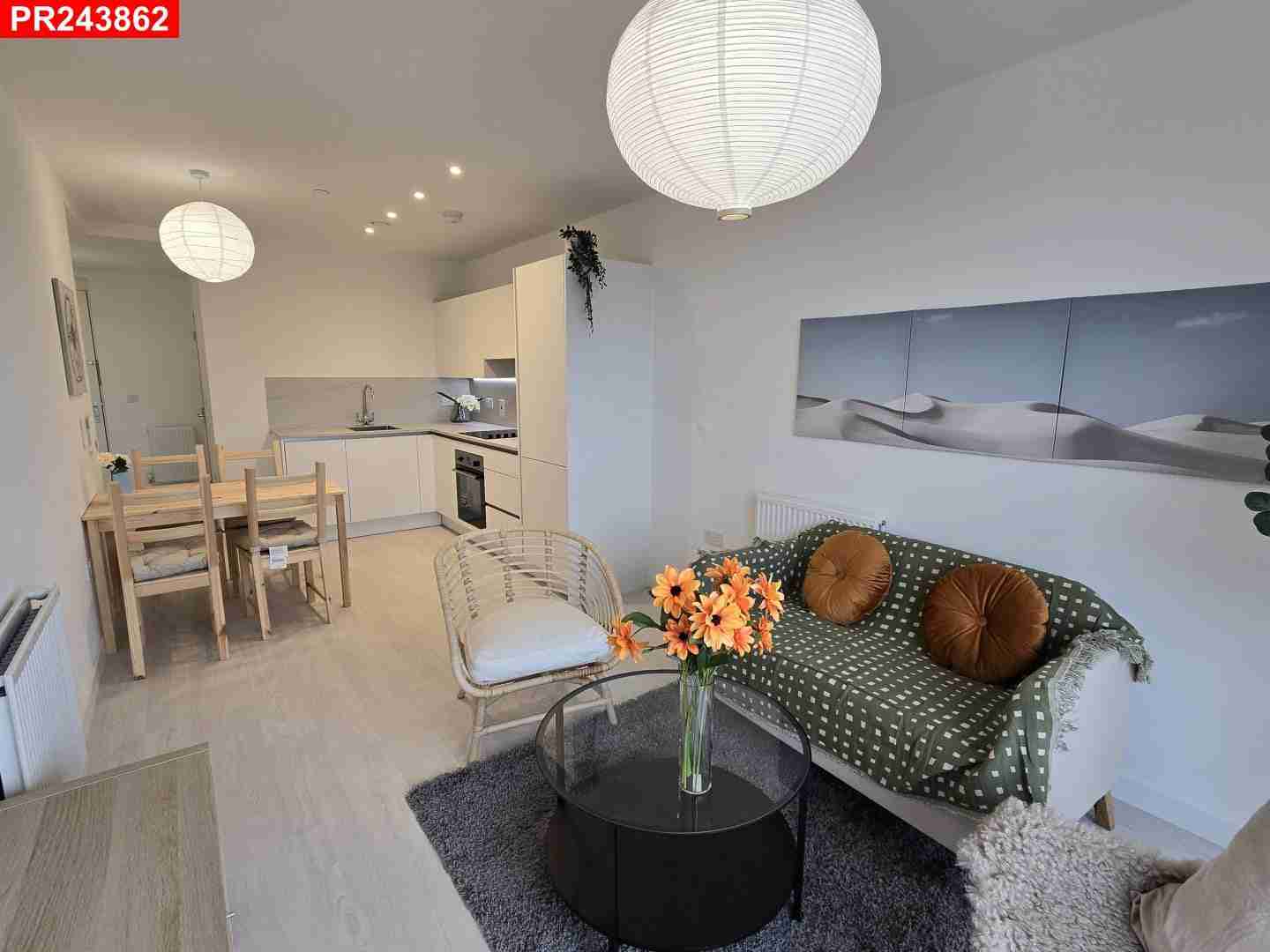 Flat West Hendon Broadway in Greater London