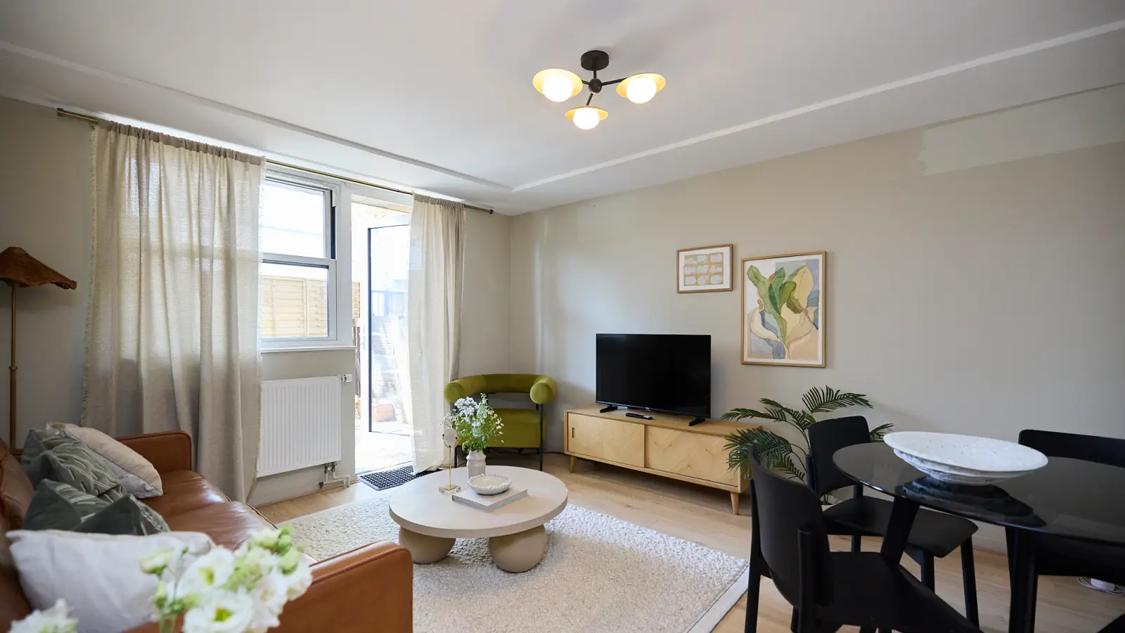 Flat Dartmouth Close in City of Westminster