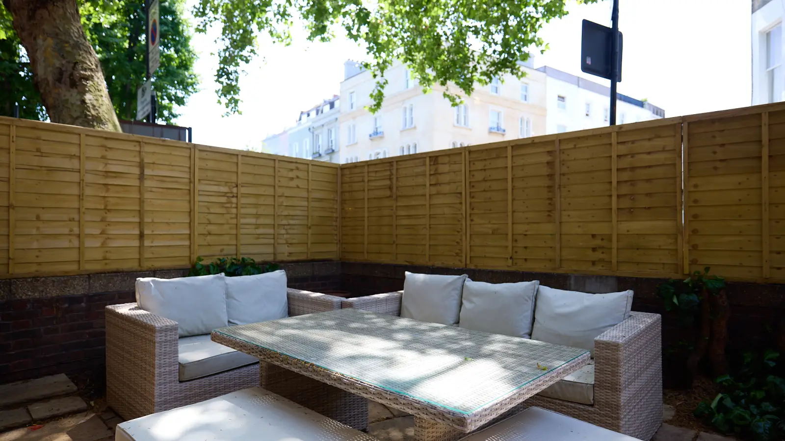 Flat Dartmouth Close in City of Westminster