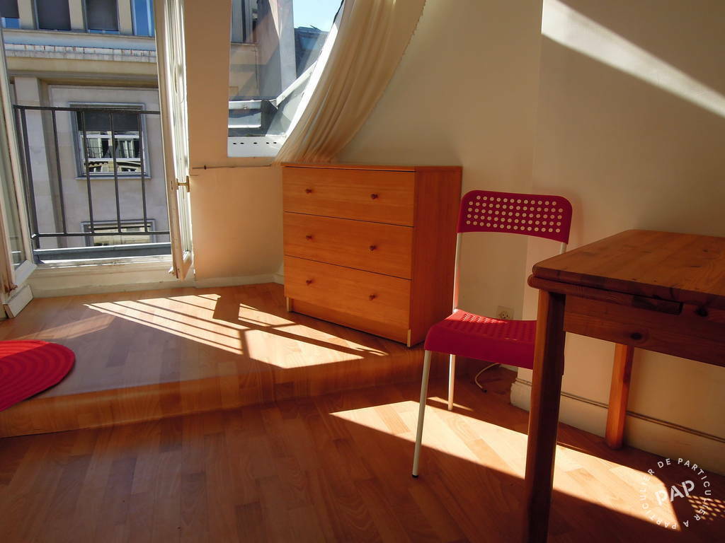 Flat Rue de Maubeuge in Paris