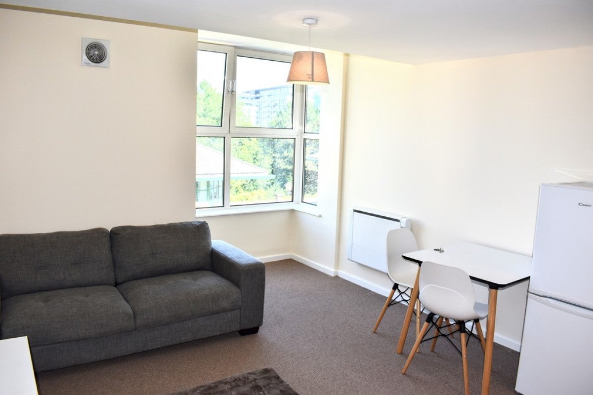 Flat Brindley Road in Manchester